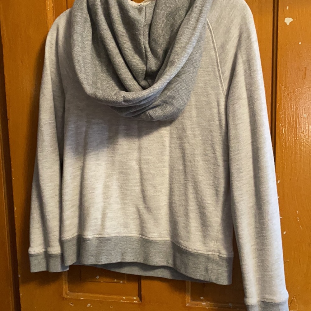 Grey Levi’s Hoodie View 4